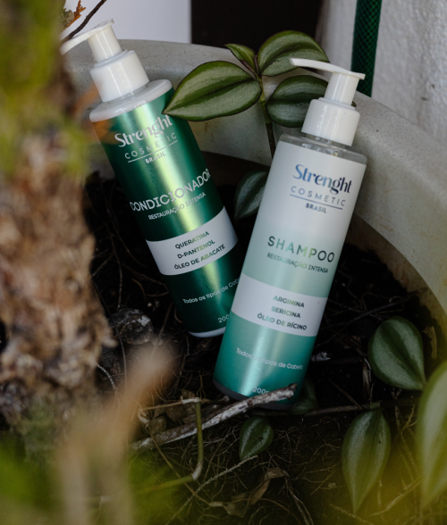 Kit Shampoo e Condicionador Restauração Intensa Strength Cosmetic (1)