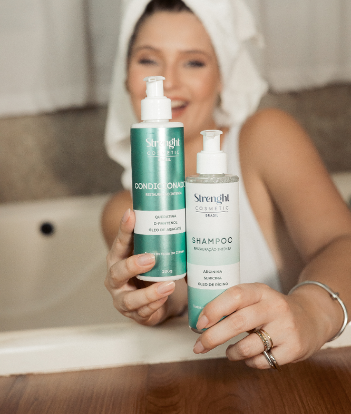 Kit Shampoo e Condicionador Restauração Intensa Strength Cosmetic